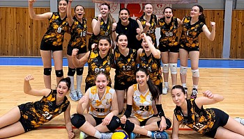 Voleybol Genç Kız Takımımızdan Gururlandıran Başarı