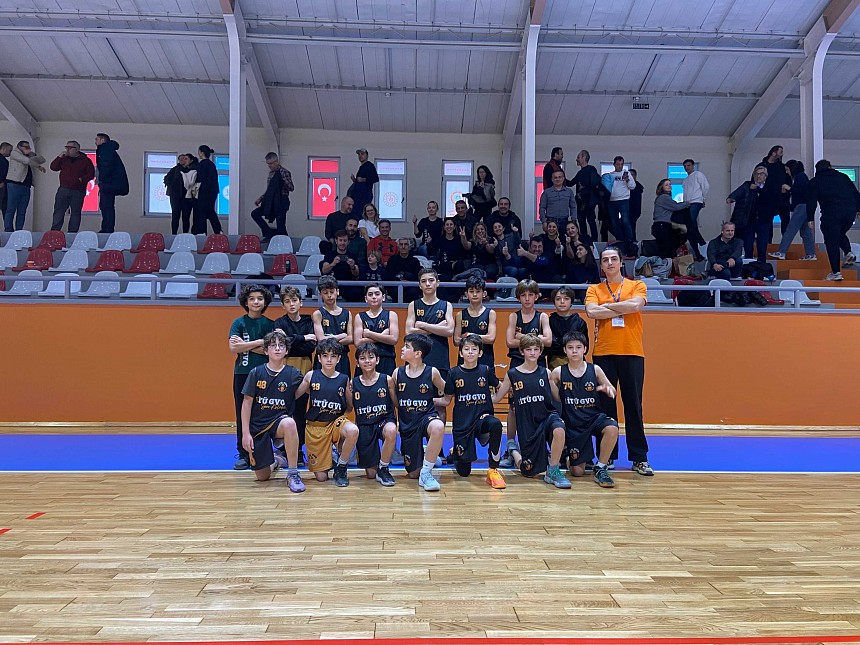U12 Basketbol Takımımız İstanbul Ligi'nin İlk Müsabakasında Galibiyet Kazandı