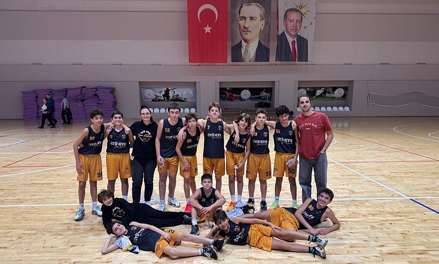 Şampiyonlar Yeni Sezona Galibiyetle Başladı